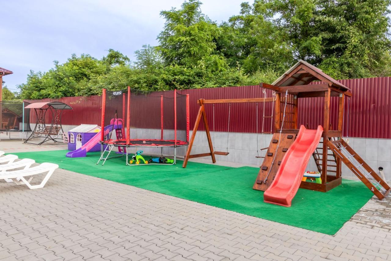Ранчо Офре Solotvyno Luaran gambar
